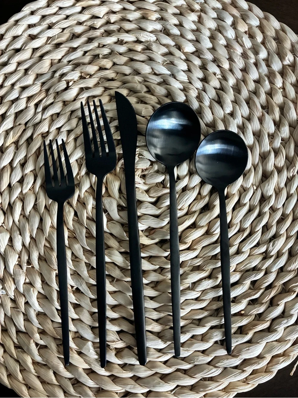 Gorgeous Villa Modern Flatware, 20 piece, Matte Dark Stainless Steel, $165, NWOT